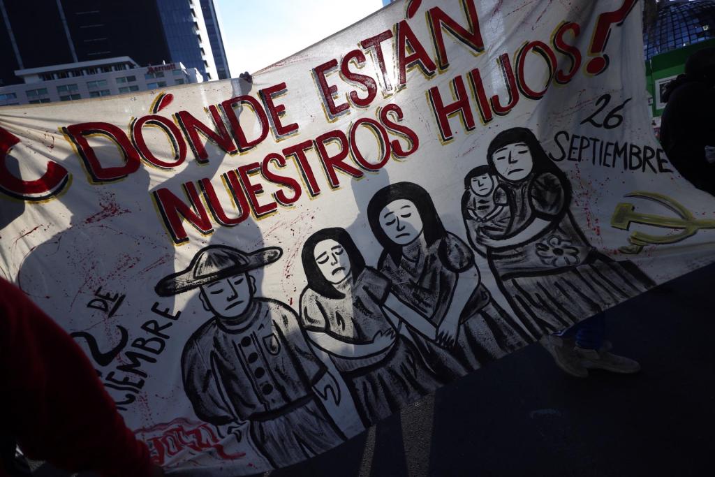 Segob presenta segundo informe del caso Ayotzinapa